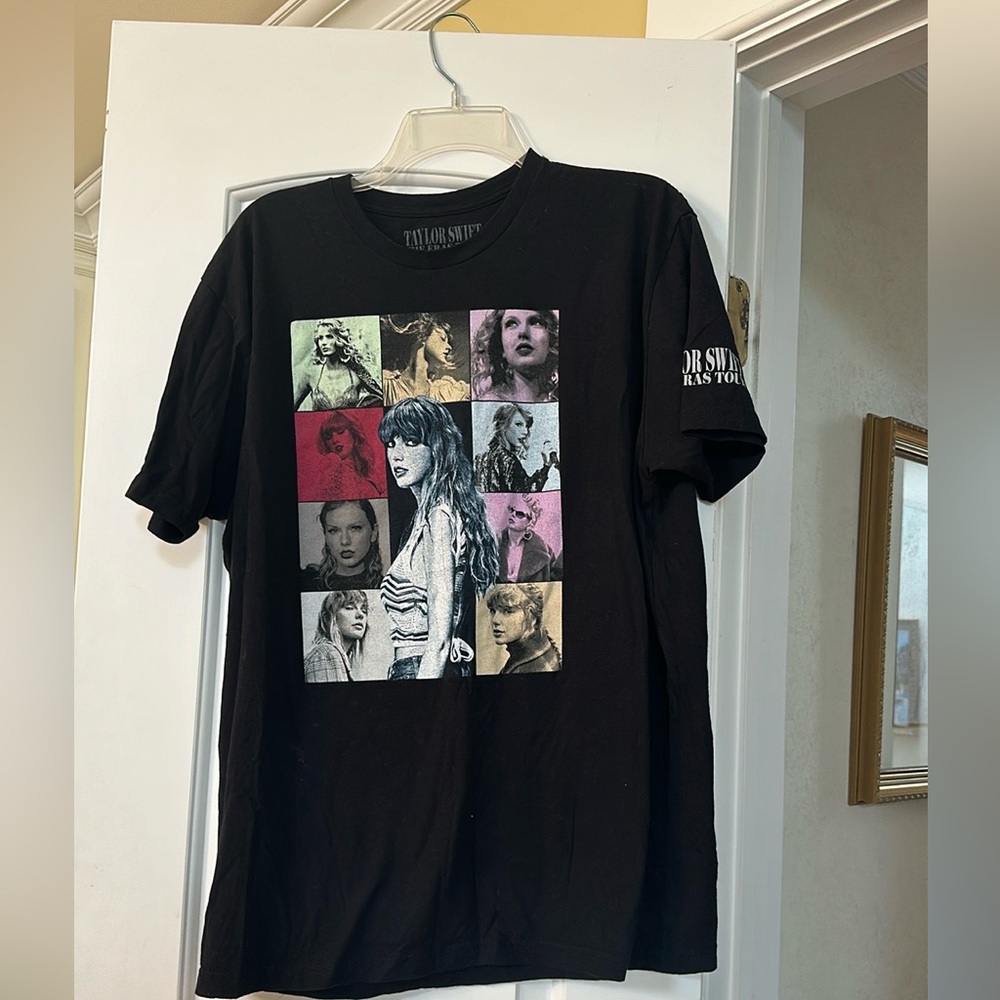 TAYLOR SWIFT ERAS TOUR SHIRT SIZE XL
